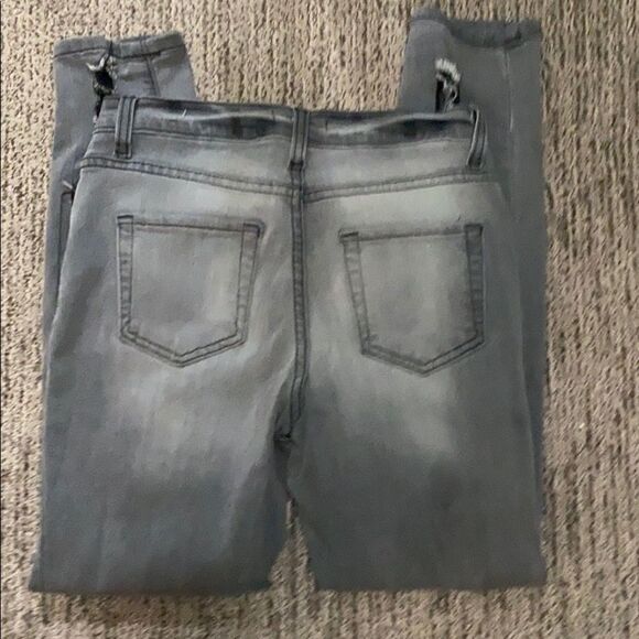 Fashion Nova Gray Distressed Jeans Skinny size 5 - Picture 6 of 9